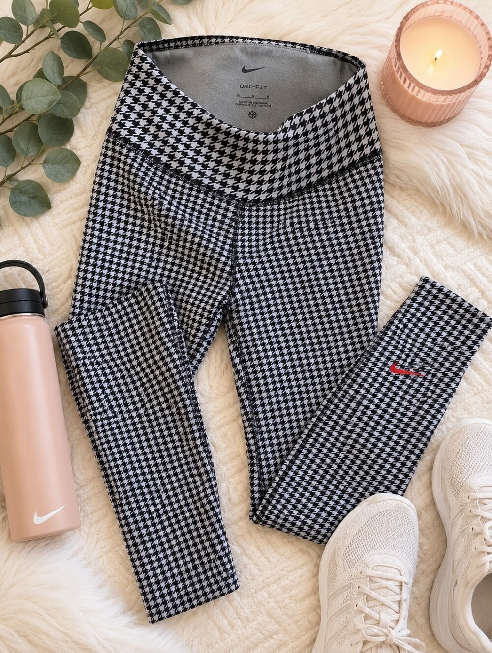 Nike Dri-FIT Houndstooth Print Leggings Size Small Black White